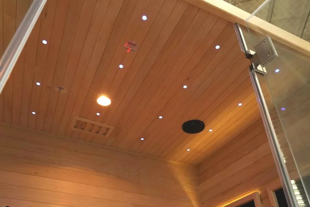 Ambiance lumineuse LED et ciel étoilé dans un sauna Full Spectrum haut de gamme